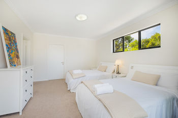 Getaway Holiday Campsie - Coogee Beach Accommodation 7