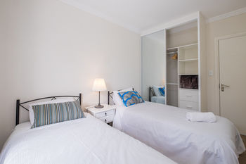 Getaway Holiday Campsie - Coogee Beach Accommodation 12