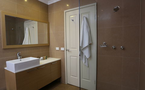 Best Western Plus Hovell Tree Inn - Coogee Beach Accommodation 10