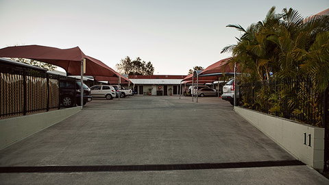 BEST WESTERN Caboolture Central Motor Inn - Coogee Beach Accommodation 3