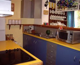 Seasons Of Tasmania - Coogee Beach Accommodation 0