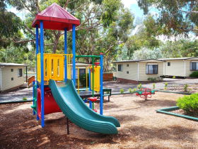 Discovery Holiday Parks Hobart (Cosy Cabins) - Coogee Beach Accommodation 2
