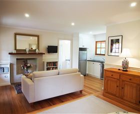 Tahara Cottage - Coogee Beach Accommodation 0