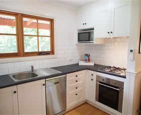 Tahara Cottage - Coogee Beach Accommodation 1