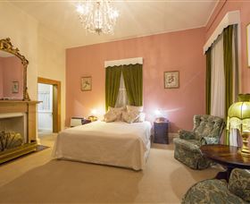 Racecourse Inn - The - Coogee Beach Accommodation 3