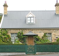 Crescentfield Cottage - Coogee Beach Accommodation
