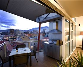 Sullivans Cove Apartments - IXL Apartments - Coogee Beach Accommodation 0