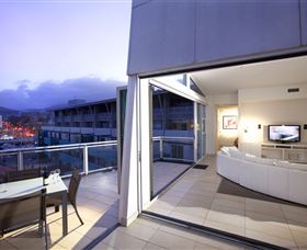 Sullivans Cove Apartments - IXL Apartments - Coogee Beach Accommodation 2