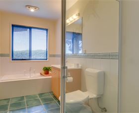 Carol's B&B - Coogee Beach Accommodation 4