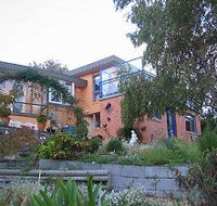 Alexanders Airport Accommodation - Coogee Beach Accommodation