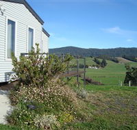 Pinners' Bed and Breakfast - Coogee Beach Accommodation