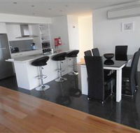 Tuckers Rocks Cottage - Coogee Beach Accommodation