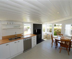 Low Head Pilot Station Accommodation - Coogee Beach Accommodation 1