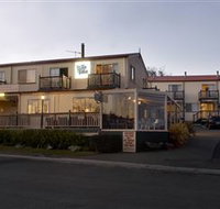 Amos House and Swansea Ocean Villas - Coogee Beach Accommodation