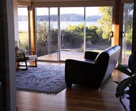 Beach And Boat Accommodation - Coogee Beach Accommodation 2