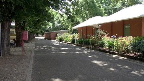 Myrtleford Holiday Park - Coogee Beach Accommodation 4
