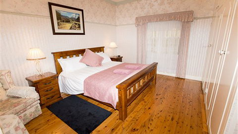 Carawatha Gardens - Coogee Beach Accommodation 1