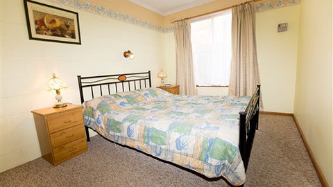 Carawatha Gardens - Coogee Beach Accommodation 3