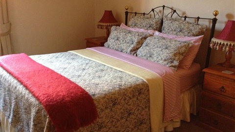 Carlyle House Rutherglen - Coogee Beach Accommodation 0