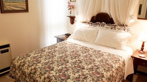 Forlonge Bed & Breakfast - Coogee Beach Accommodation 4