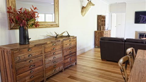 GG's By The River - Coogee Beach Accommodation 2