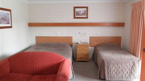 Alfred Motor Inn - Coogee Beach Accommodation 1