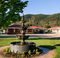 Ovens Valley Motor Inn - Coogee Beach Accommodation
