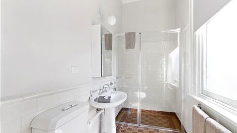 The Riversleigh - Coogee Beach Accommodation 4