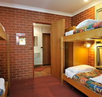 NRMA Bright Holiday Park - Coogee Beach Accommodation