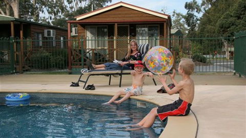 Lake Fyans Holiday Park - Coogee Beach Accommodation 0