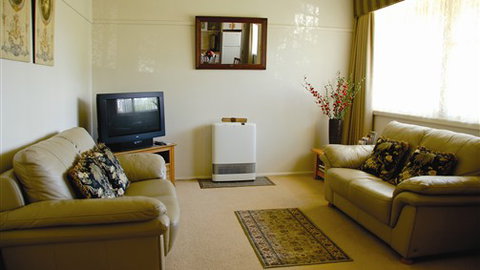 Peel Cottage - Coogee Beach Accommodation 0