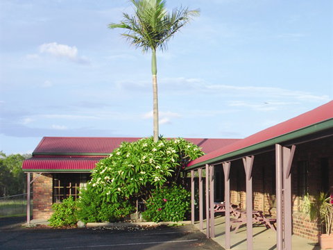 Fernvale Hotel-Motel - Coogee Beach Accommodation 0