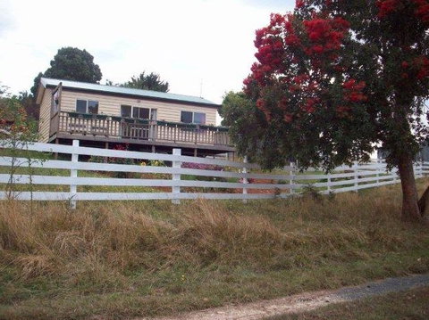 Demeter Farm Cabin - Coogee Beach Accommodation 0