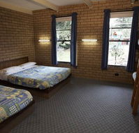 Feathertop Chalet - Coogee Beach Accommodation