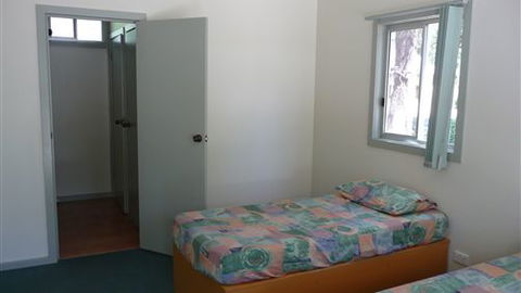UC Camping Acacia - Coogee Beach Accommodation 0