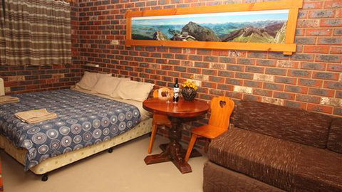 Koki Alpine Resort & Hire - Coogee Beach Accommodation 1