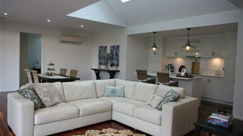 Next To Bliss - Coogee Beach Accommodation 1