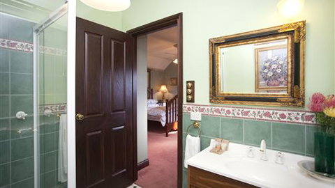 Barwood House Beechworth - Coogee Beach Accommodation 5