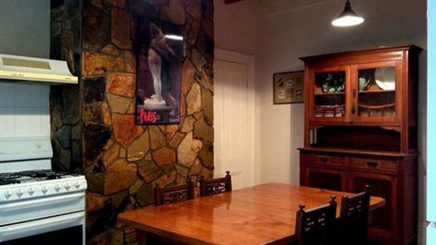 Annadale House - Coogee Beach Accommodation 1