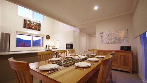 Cadence At Bright - Coogee Beach Accommodation 2