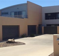 Villa Tarni 17 - Coogee Beach Accommodation