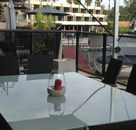 Cypress Drive Townhouse - Coogee Beach Accommodation