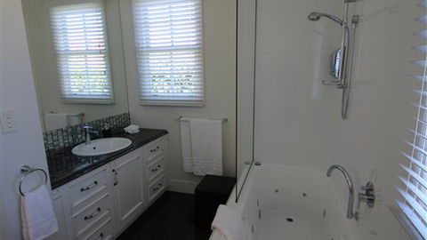 Girt By Sea Warrnambool - Coogee Beach Accommodation 7