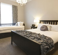Executive Townhouse on MacArthur - Coogee Beach Accommodation