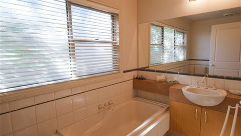 9 Webster - Coogee Beach Accommodation 2