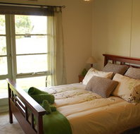 Manners in Mulwala - Coogee Beach Accommodation