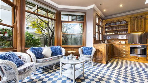 Avalon Guesthouse - Coogee Beach Accommodation 3