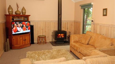 Serene Vista Halls Gap - Coogee Beach Accommodation 5