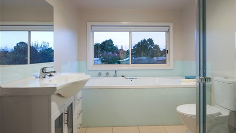 Della Fonte - Coogee Beach Accommodation 5