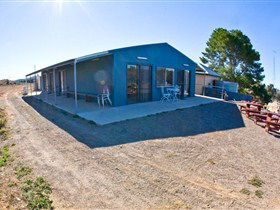 Almerta Station - Coogee Beach Accommodation 2